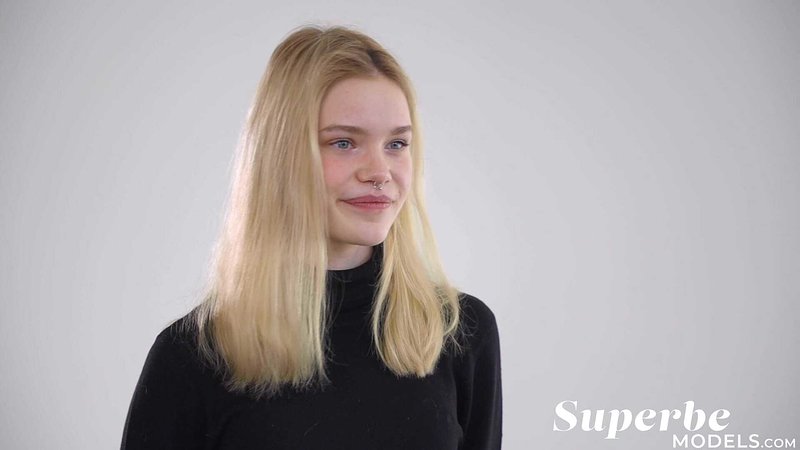 Лидия, 24